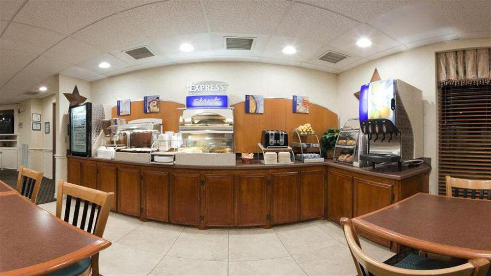 Holiday Inn Express Hotel And Suites Houston Kingwood Экстерьер фото