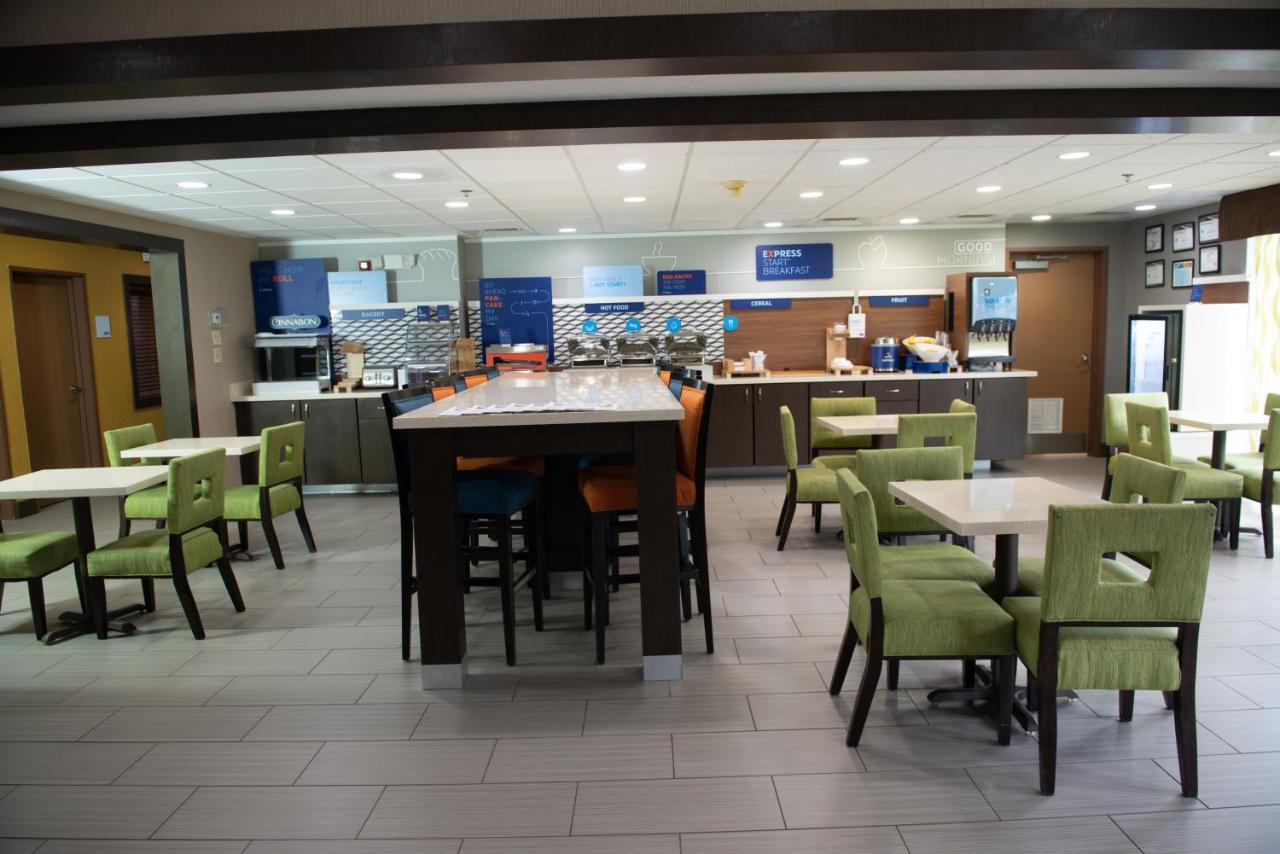 Holiday Inn Express Hotel And Suites Houston Kingwood Экстерьер фото